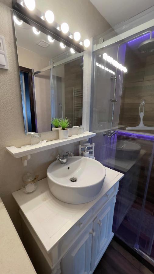 Kishaz Apartman エゲル エクステリア 写真