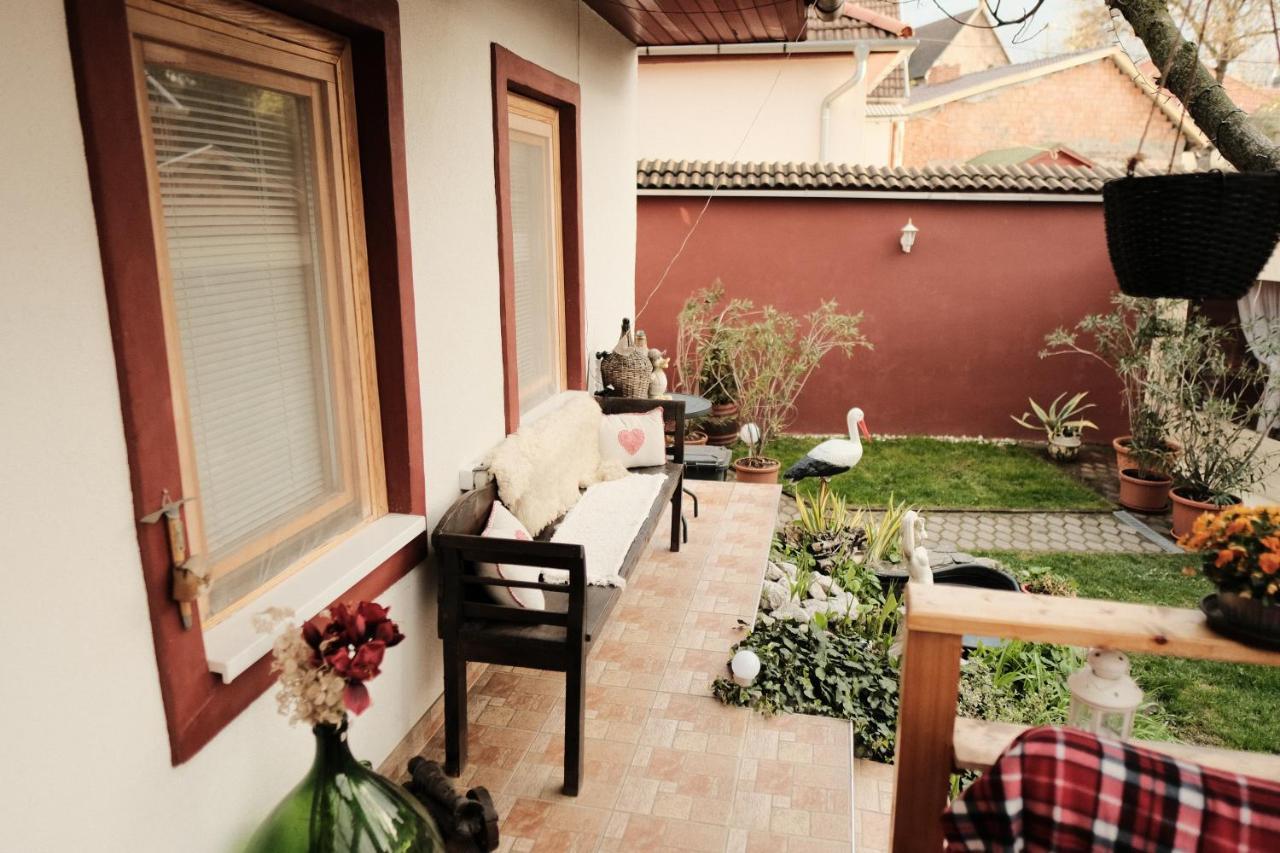 Kishaz Apartman エゲル エクステリア 写真