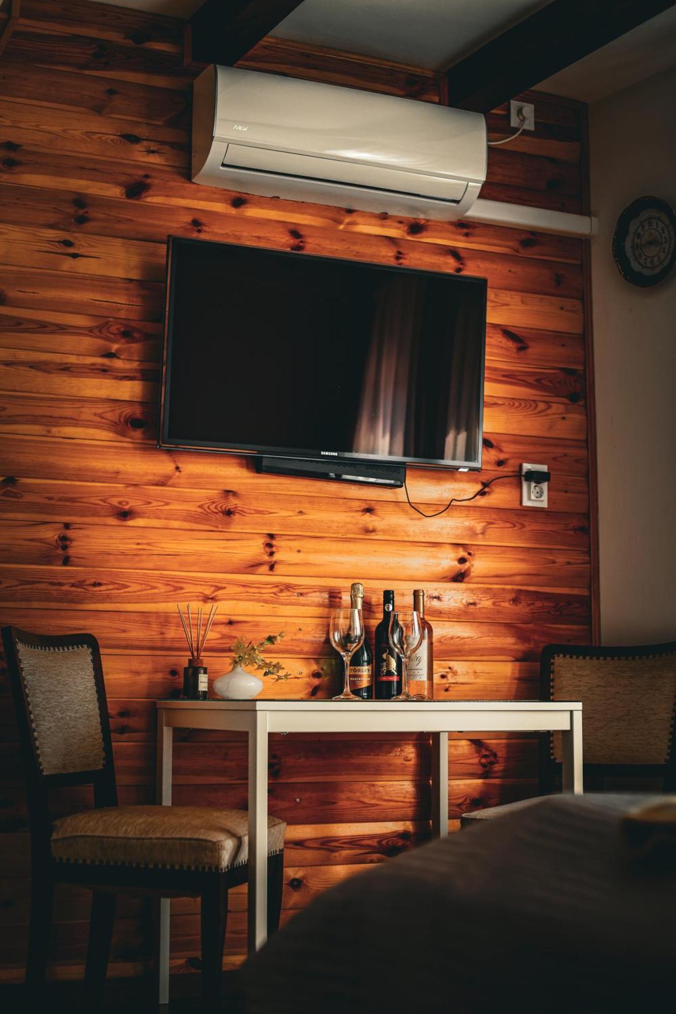 Kishaz Apartman エゲル エクステリア 写真