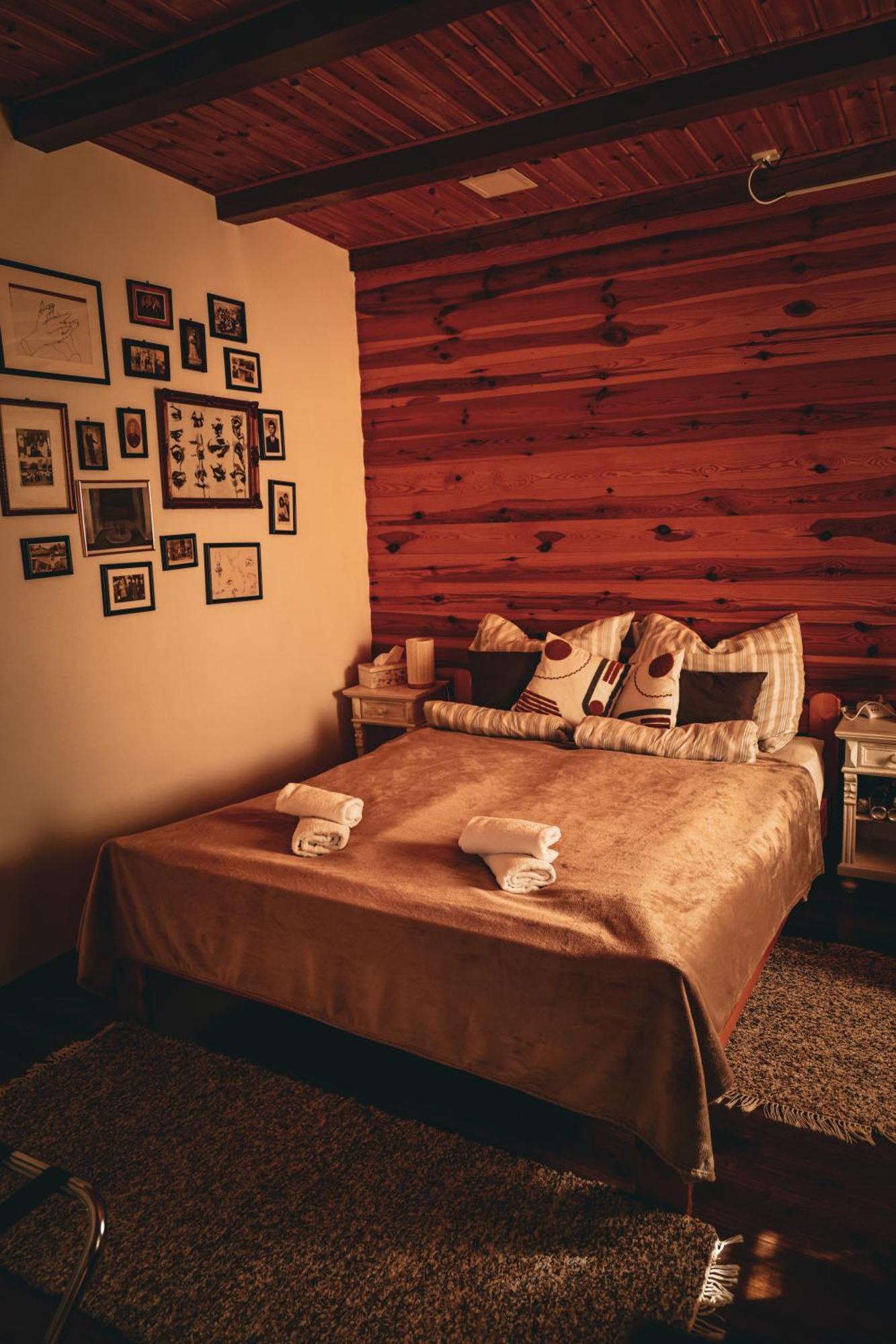 Kishaz Apartman エゲル エクステリア 写真